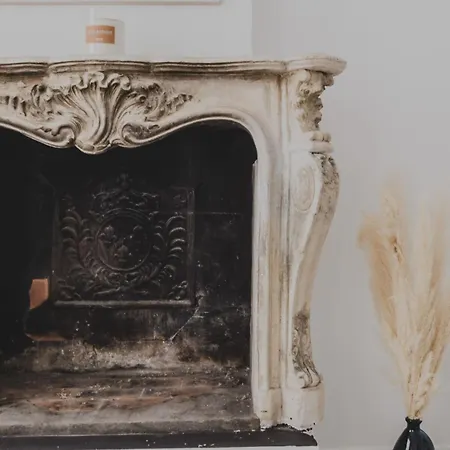 Lux Ph Gem 3br 200m Palais And